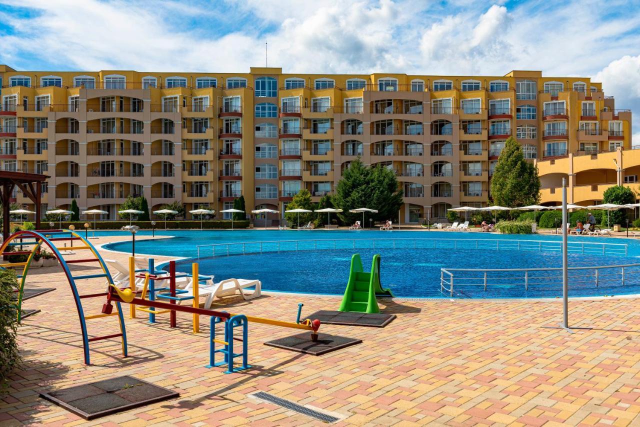 Menada Grand Resort Apartments Aheloy Exterior photo