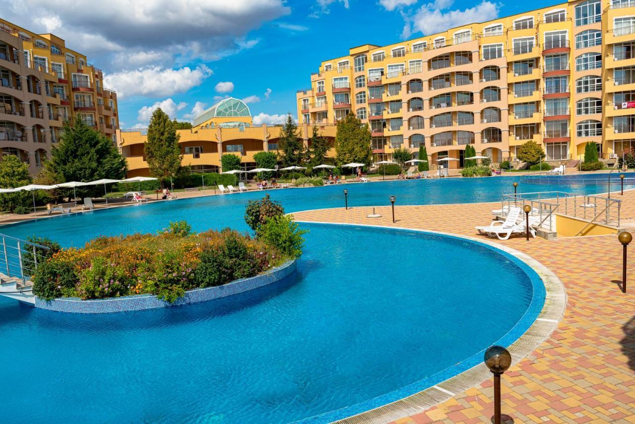 Menada Grand Resort Apartments Aheloy Exterior photo
