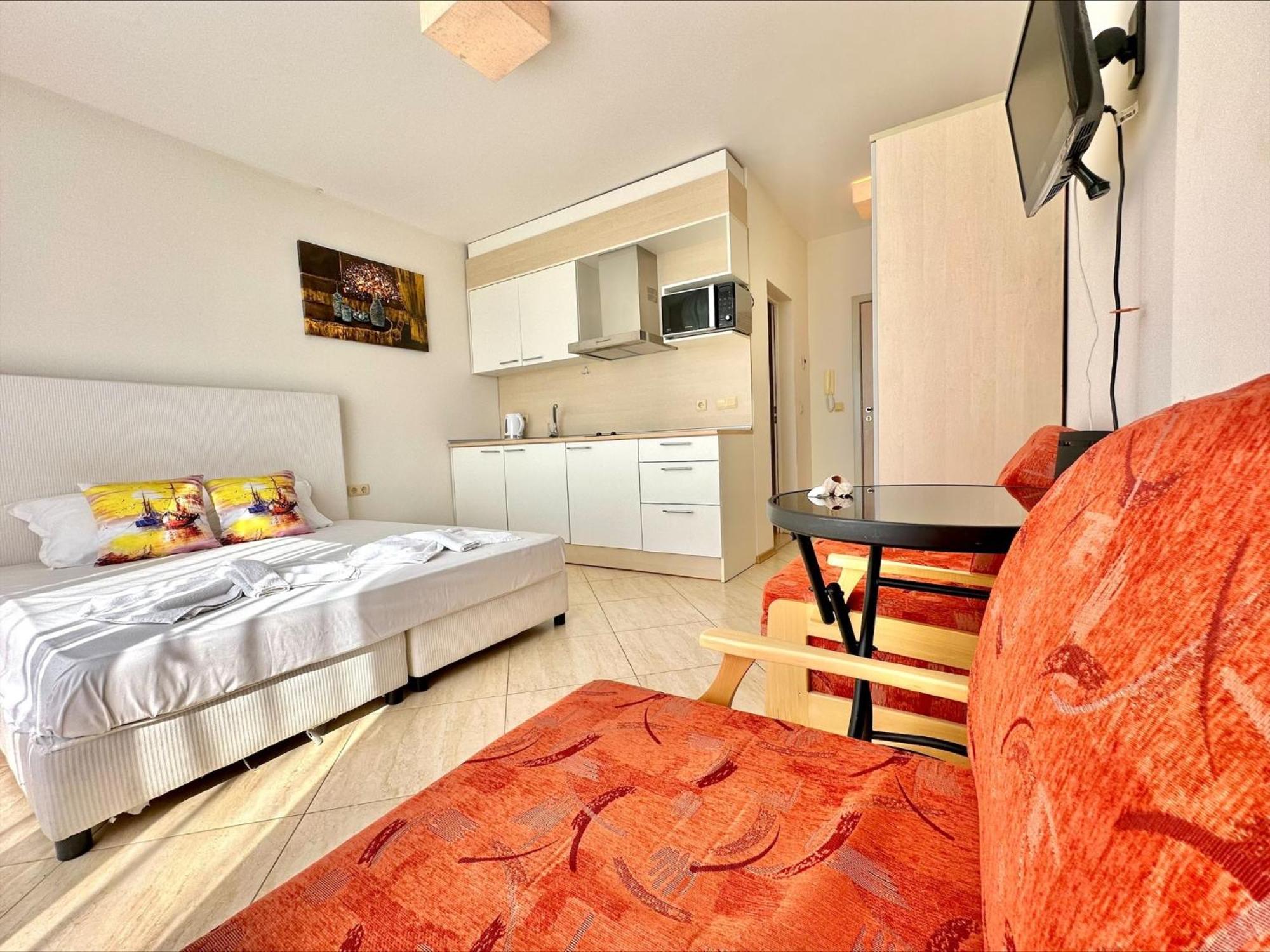 Menada Grand Resort Apartments Aheloy Room photo