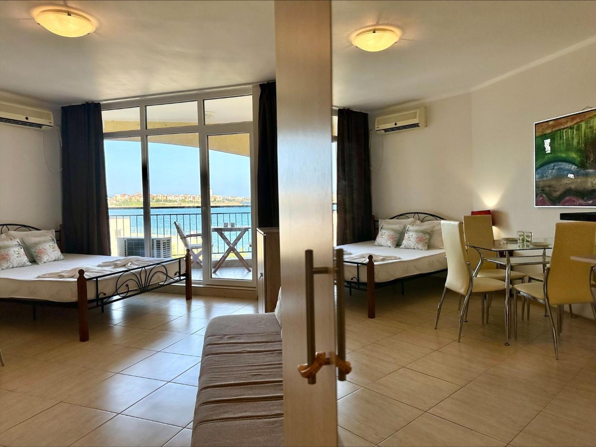 Menada Grand Resort Apartments Aheloy Room photo