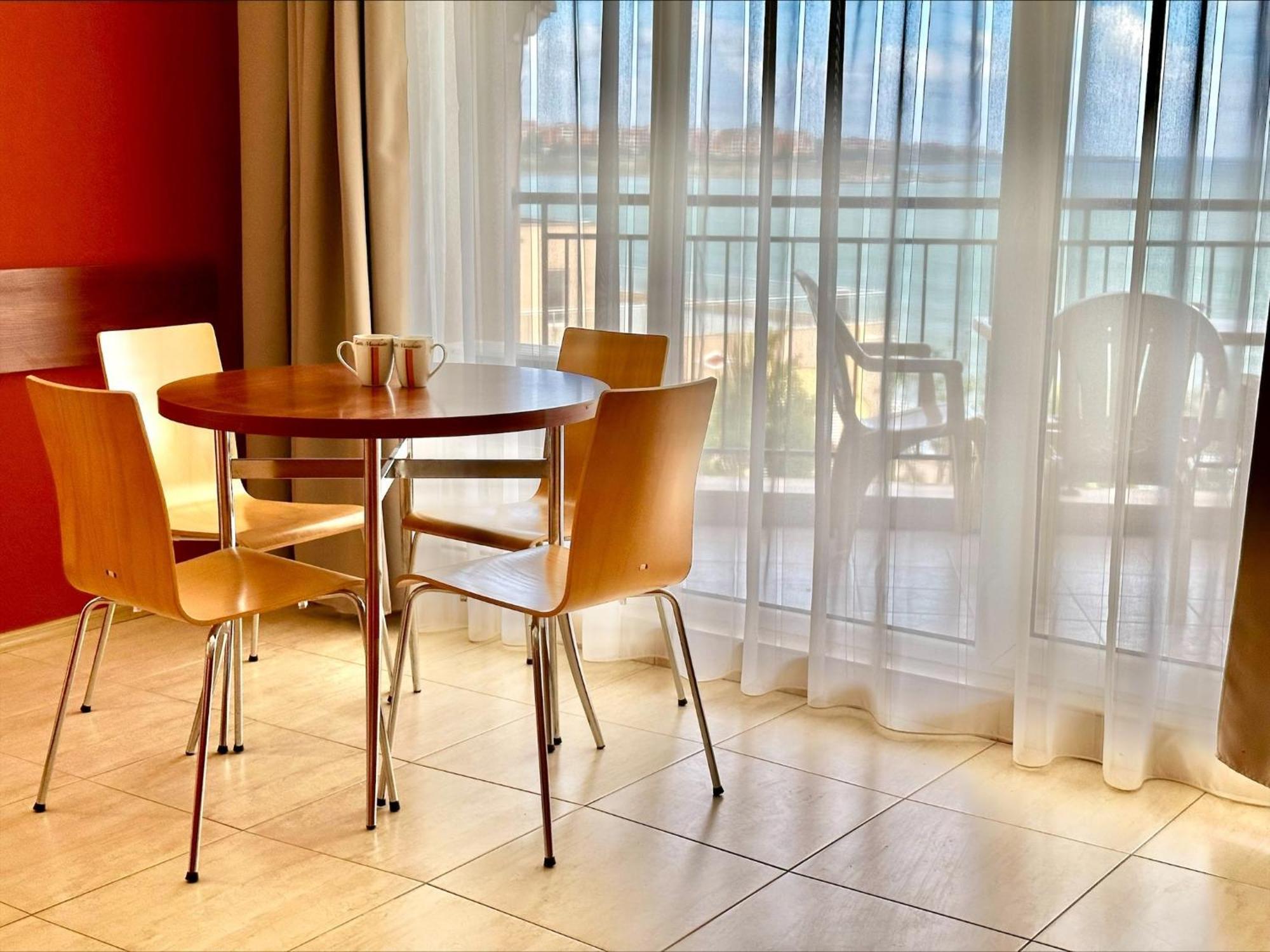 Menada Grand Resort Apartments Aheloy Room photo
