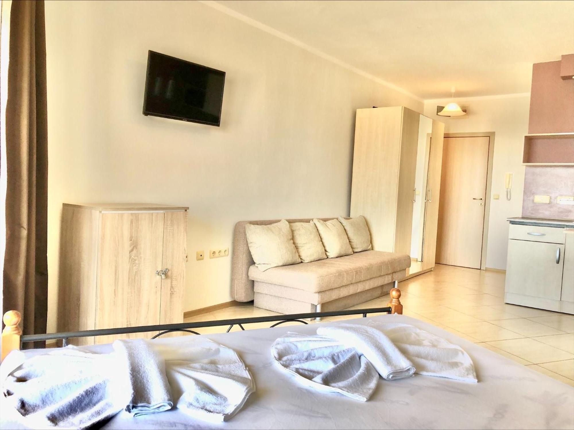 Menada Grand Resort Apartments Aheloy Room photo